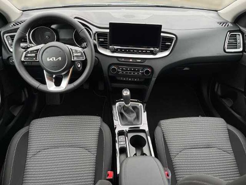Kia Cee'd Spirit Navi LED AppleCarPlay AndroidAuto PDC RFK LED Sitzheizung Lenkradhe Ceed
