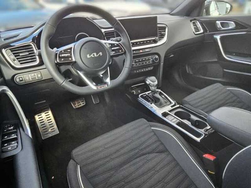 Kia Cee'd GT-Line 1.5T AT Technologiepaket 18Z Navi AppleCarPlay AndroidAuto PDC RFK Ceed