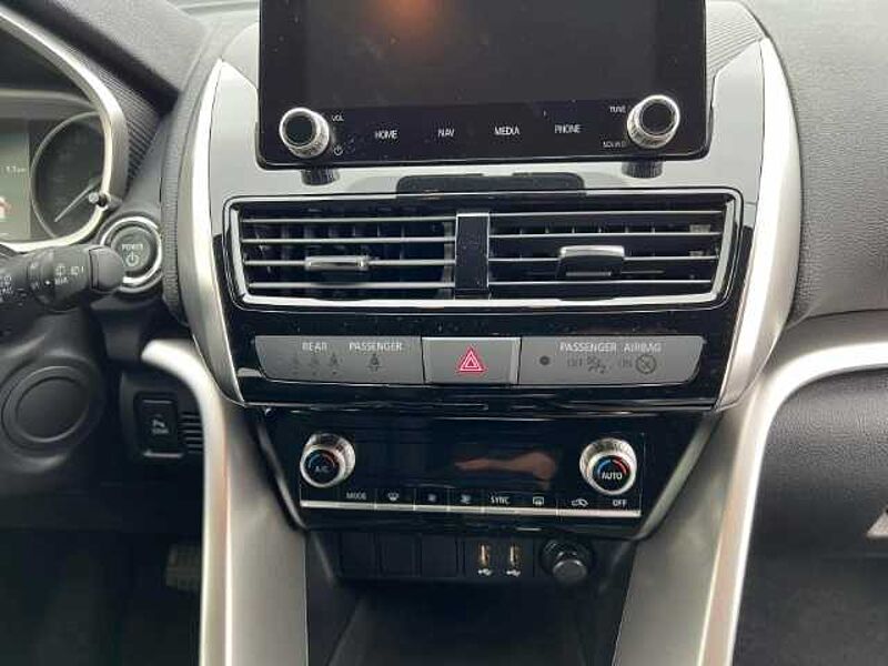 Mitsubishi Eclipse Cross PLUS PHEV TZ Allrad PDC LED Navigation SHZ PLUS PHEV Allrad EU6d PDC LED Navigation SHZ