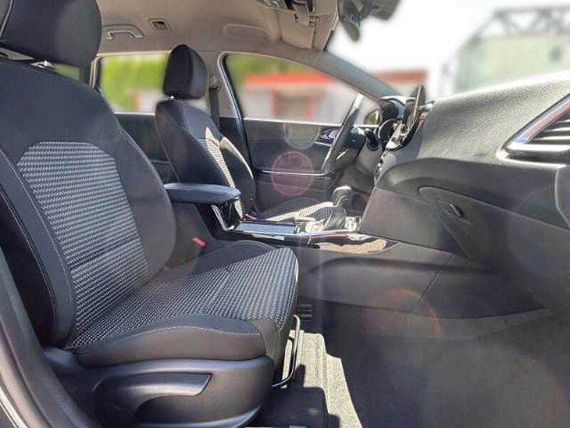 Kia Cee'd_sw Ultimate Edition Style-Paket Navi AppleCarPlay AndroidAuto Sitzheiz. Le Ceed_sw
