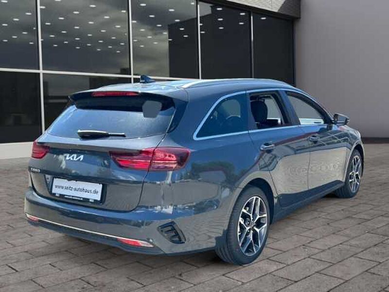 Kia Cee'd_sw Ultimate Edition Style-Paket Navi AppleCarPlay AndroidAuto Sitzheiz. Le Ceed_sw